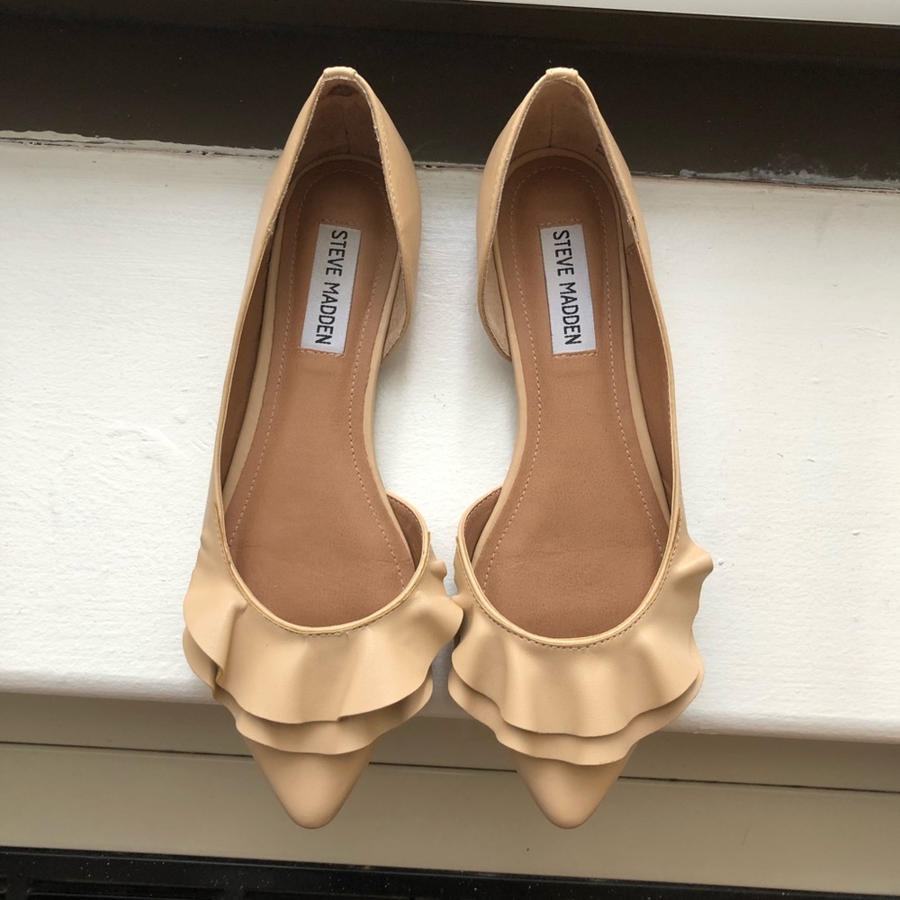 Steve Madden Nude Flats w/ Ruffle Detail
